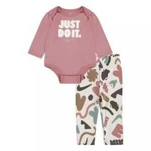 NWT Nike Baby Girl Primary Play Bodysuit Set, Size 3M
